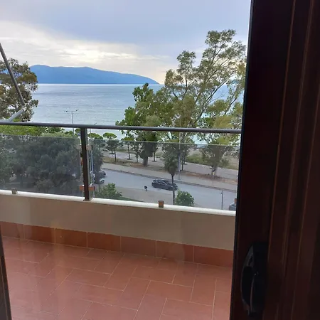 Sinani Seaside