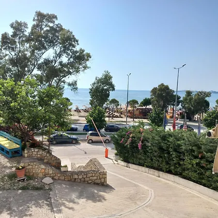 Sinani Seaside Hotel