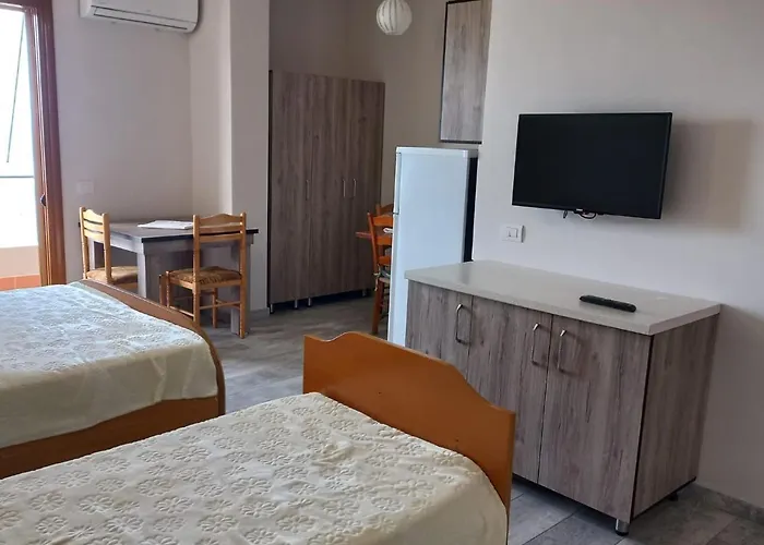 Sinani Seaside Hotel